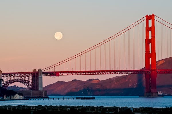 Discover California Facts: From the Golden Gate Bridge to Hollywood